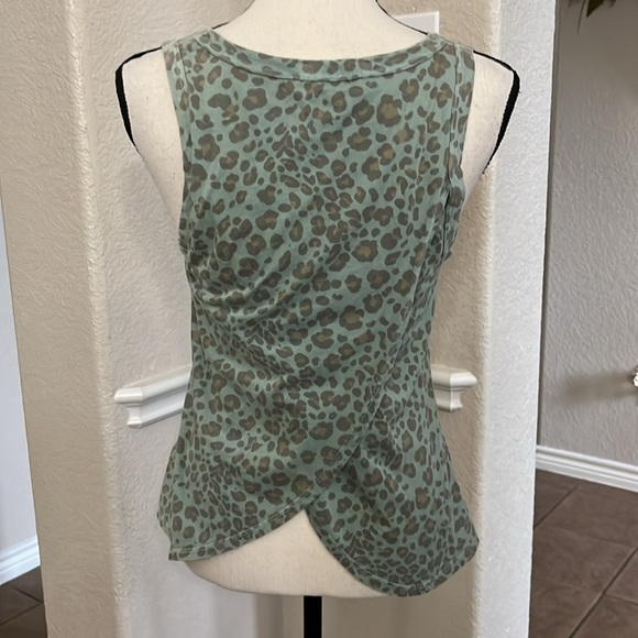 Anthropologie Dolan green leopard print fold over wrap back tank top Size XS - Picture 4 of 17